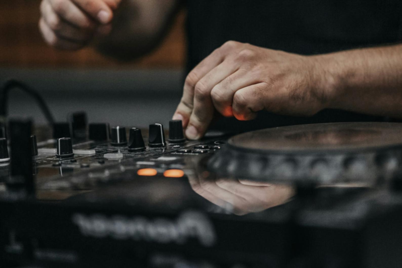 Finding Clarity in Quiet: How Introverts Build Better Sound Design Studios